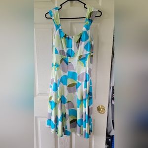 New Directions Size 12 Dress with pockets!!!